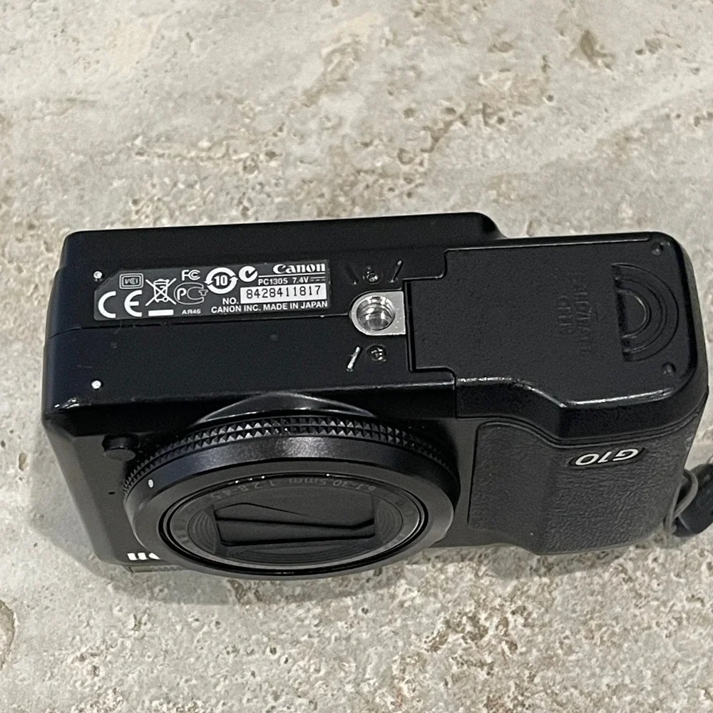 Canon PowerShot G10 Digital Camera Black 14.7 Megapixels 5x Optical Zoom‎
